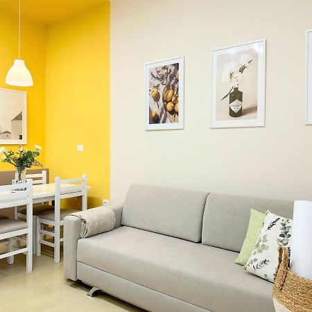 13 Eur For Monthly Stay - Home By The Sea - Hbs Golem  Eksteriør billede