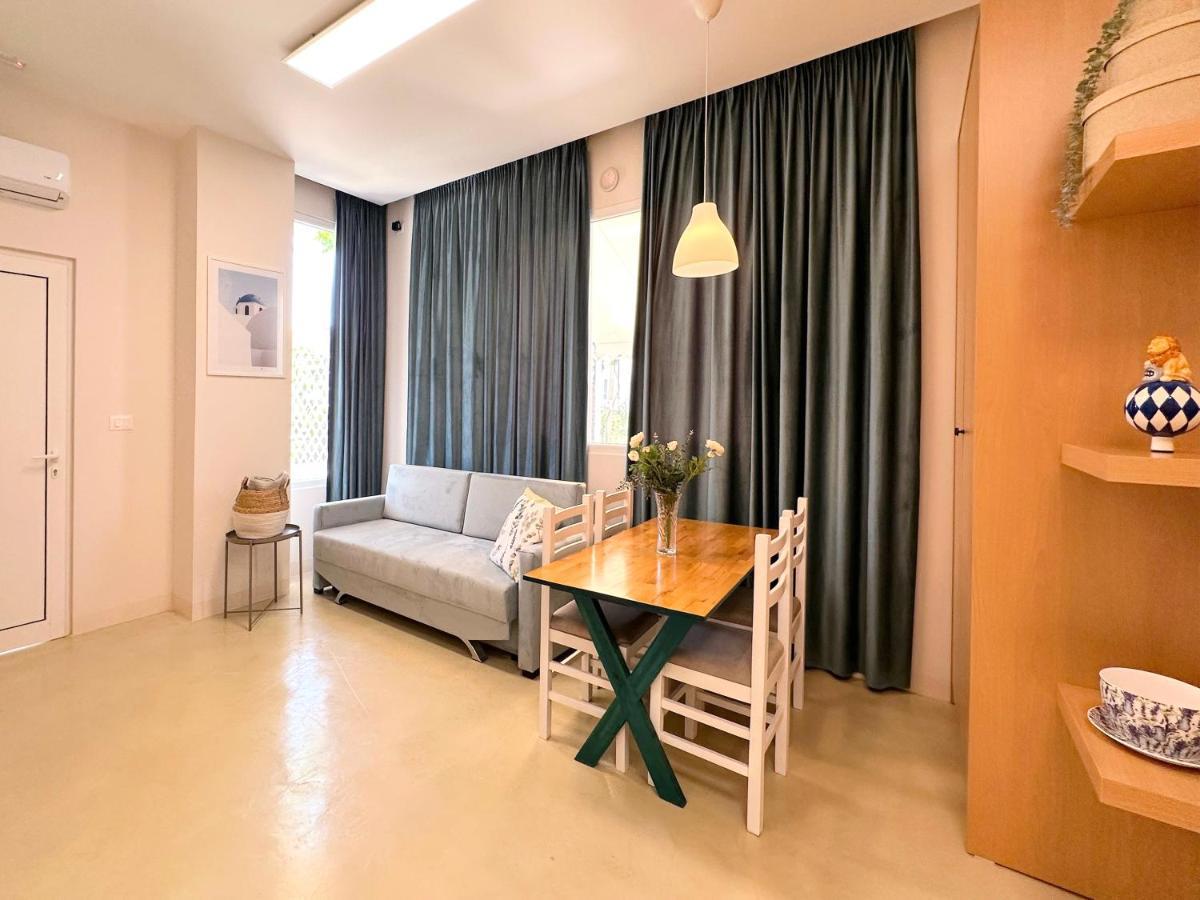 13 Eur For Monthly Stay - Home By The Sea - Hbs Golem  Eksteriør billede