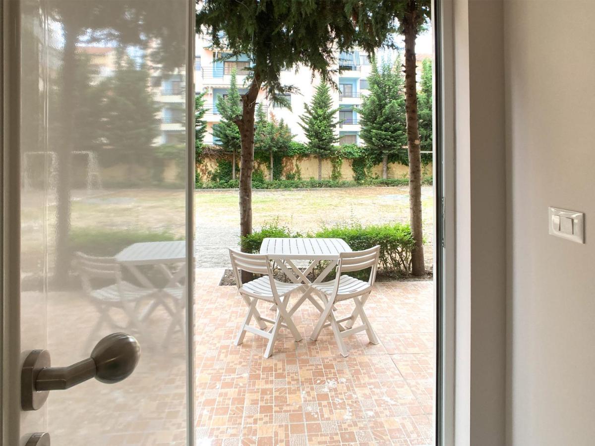 13 Eur For Monthly Stay - Home By The Sea - Hbs Golem  Eksteriør billede
