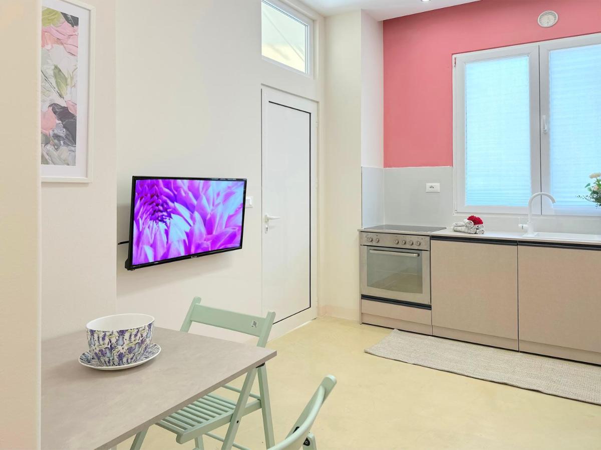 13 Eur For Monthly Stay - Home By The Sea - Hbs Golem  Eksteriør billede